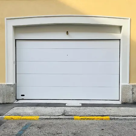 Mare Luxury & Private Garage Apartamento Trieste